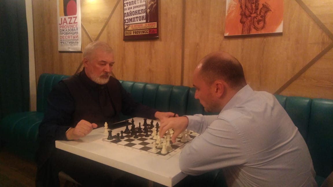 011. Сергей Фоминцев. Chess transit